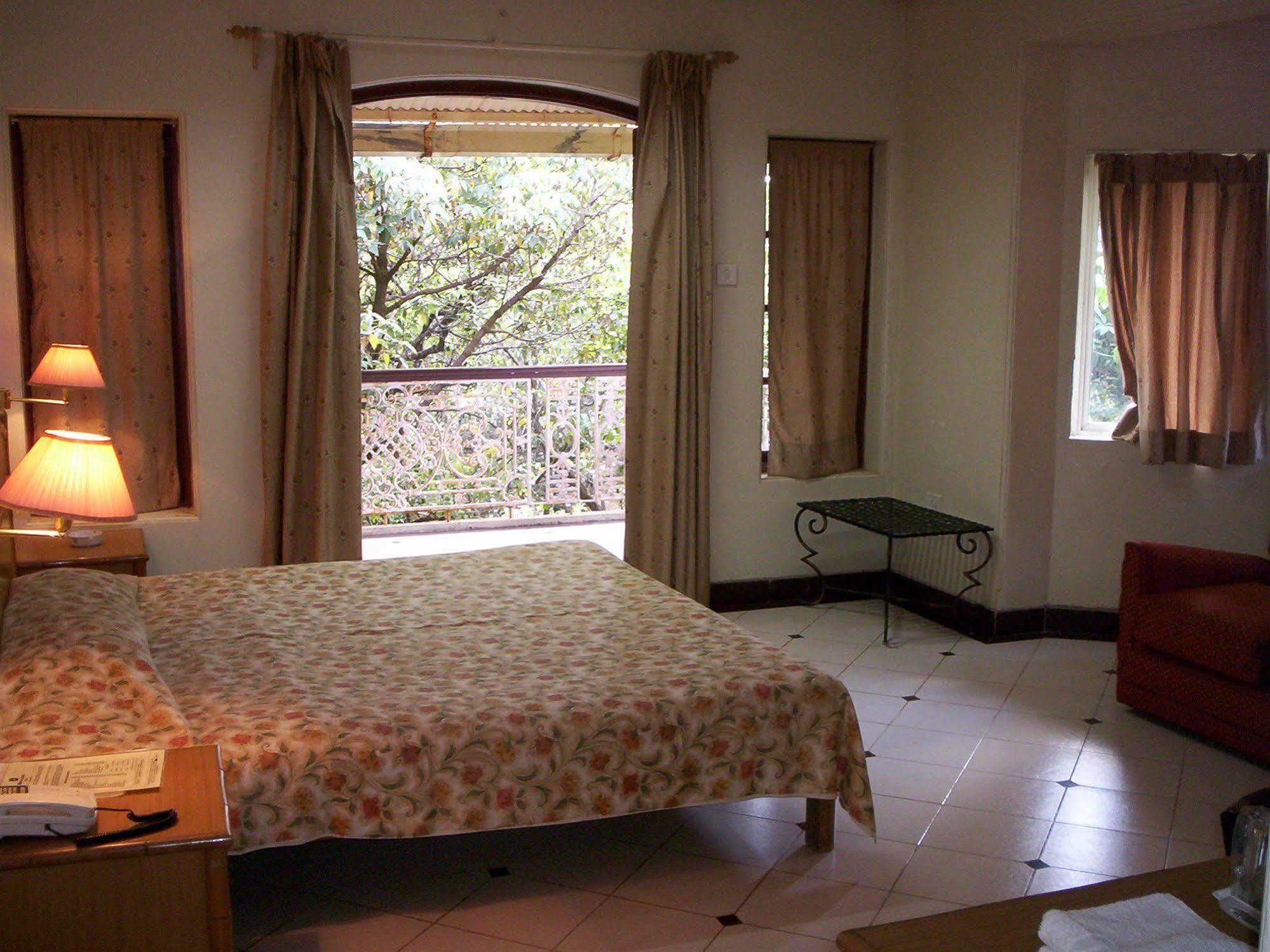 Club Mahindra Sherwood Mahābaleshwar Extérieur photo